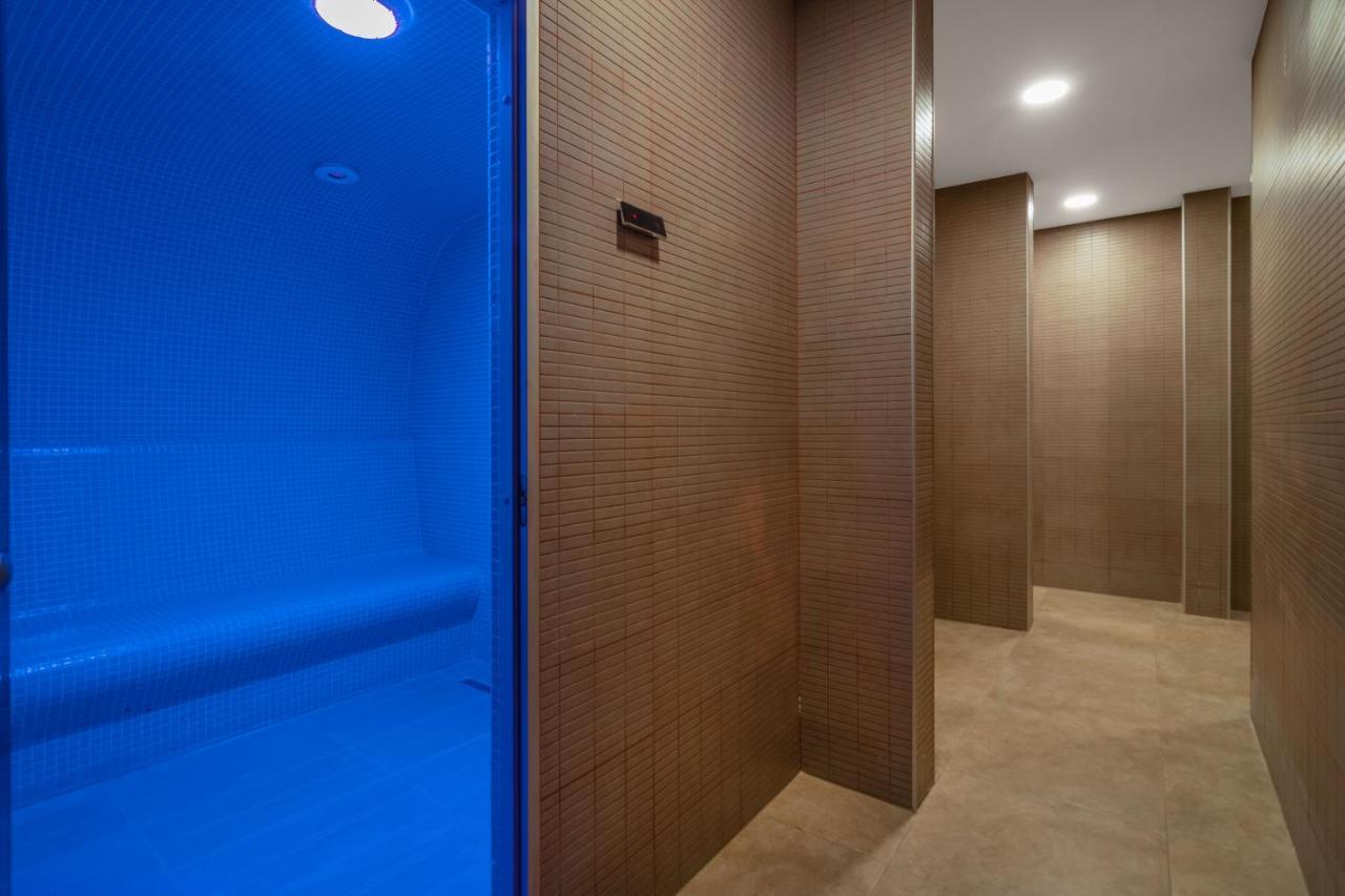 Hotel Alexandria Saguramo エクステリア 写真
