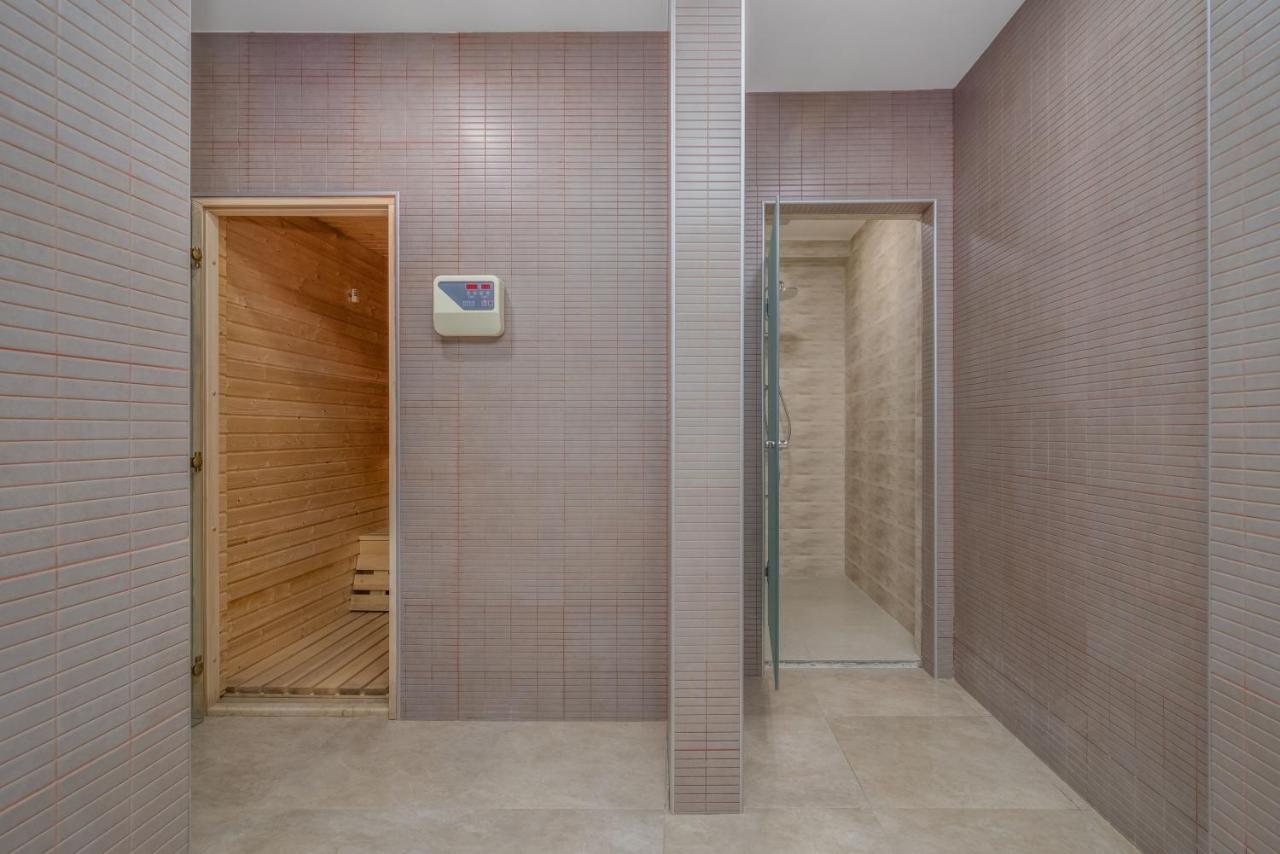 Hotel Alexandria Saguramo エクステリア 写真